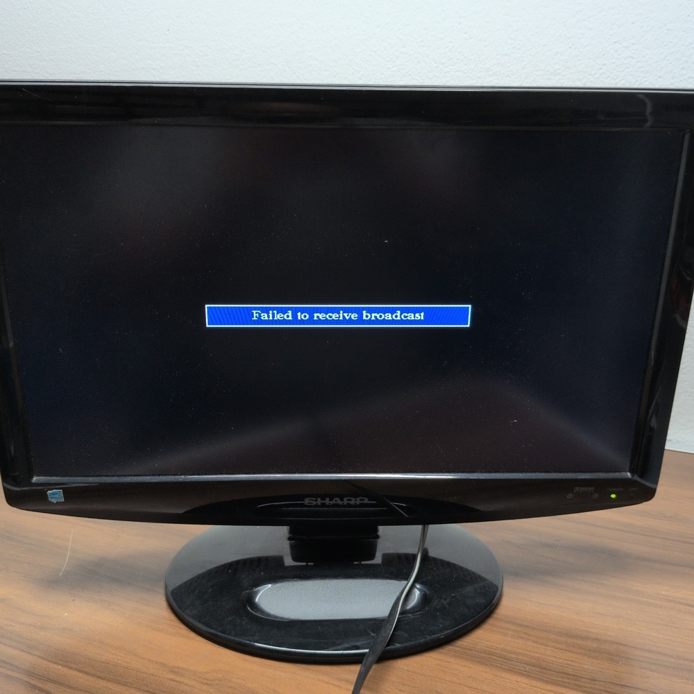 Sharp LC-19SK25U-Black LCD Liquid Crystal Retro Gaming TV No Remote Tested